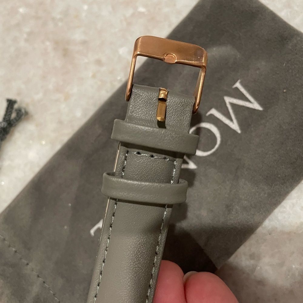 Rose Gold Watch with Charcoal Leather Strap New - Picture 5 of 6